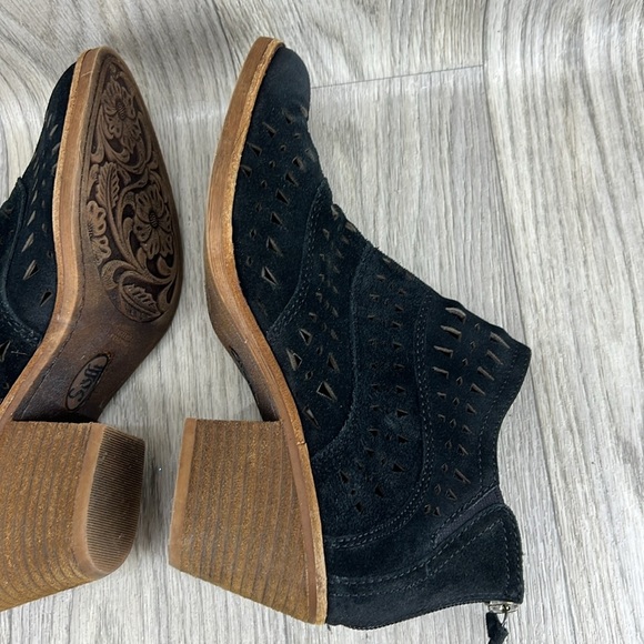 Sofft Suede Ankle Boots - Picture 9 of 11
